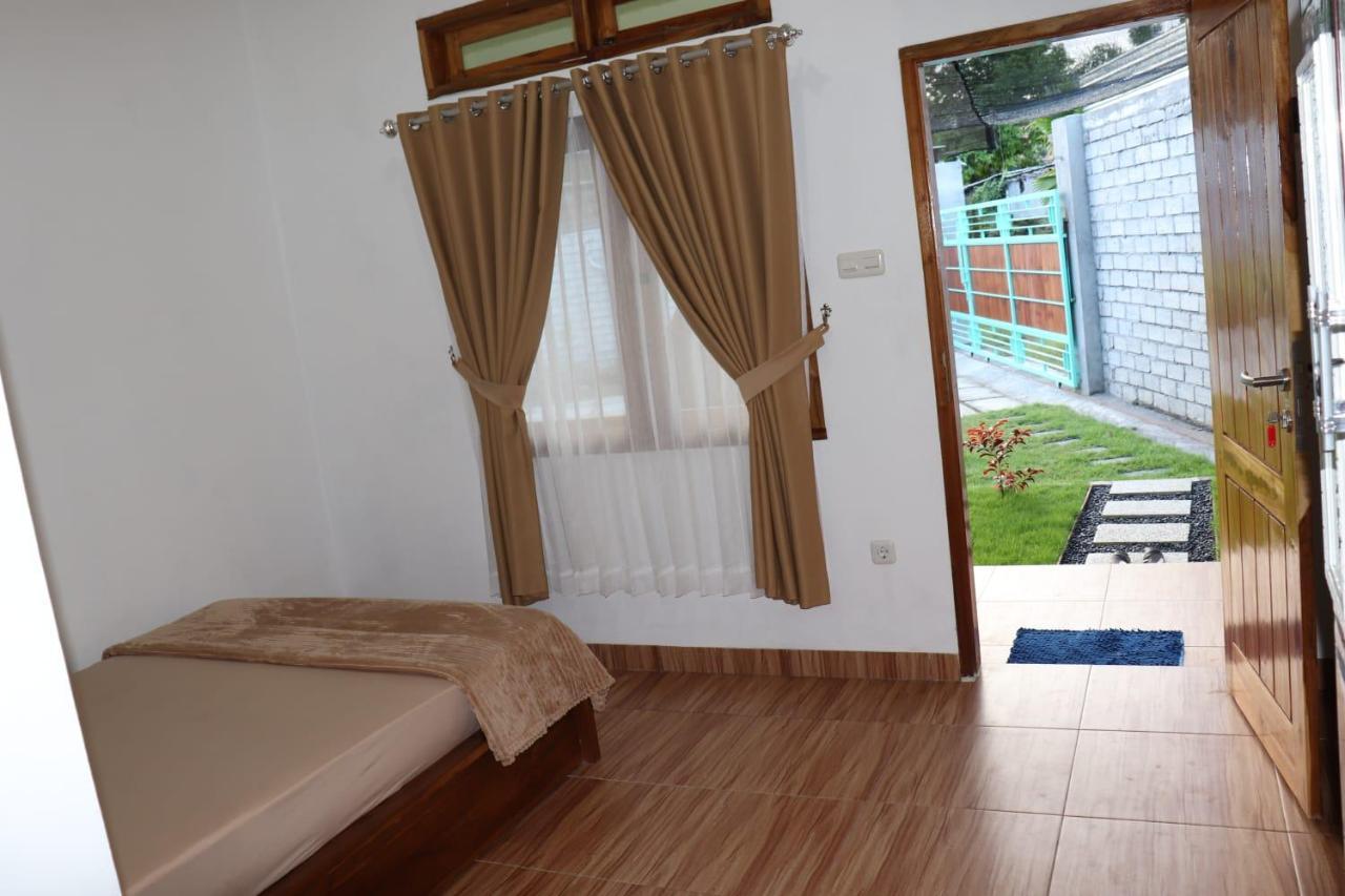 Room 212 Kuta  Εξωτερικό φωτογραφία