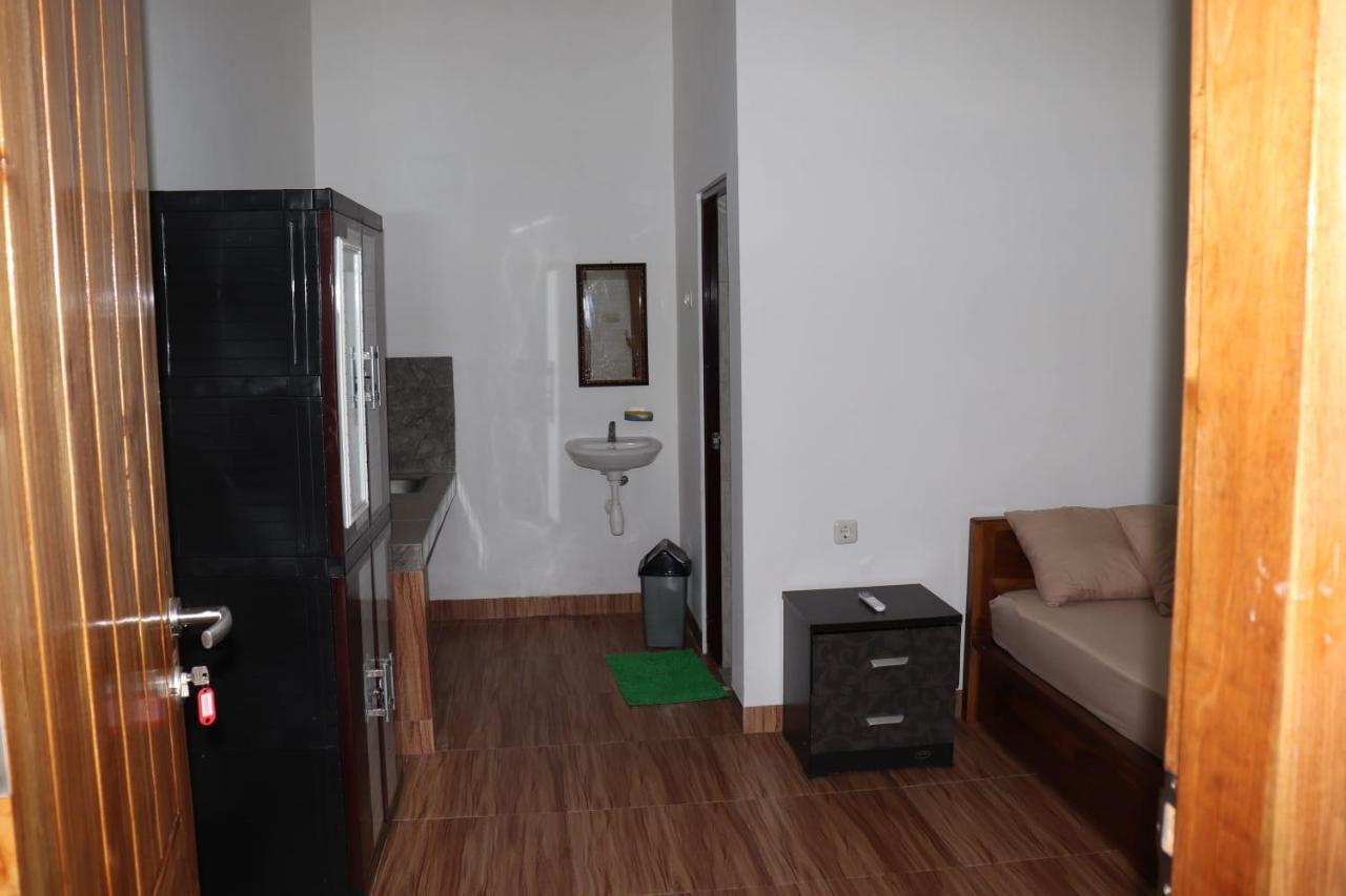 Room 212 Kuta  Εξωτερικό φωτογραφία