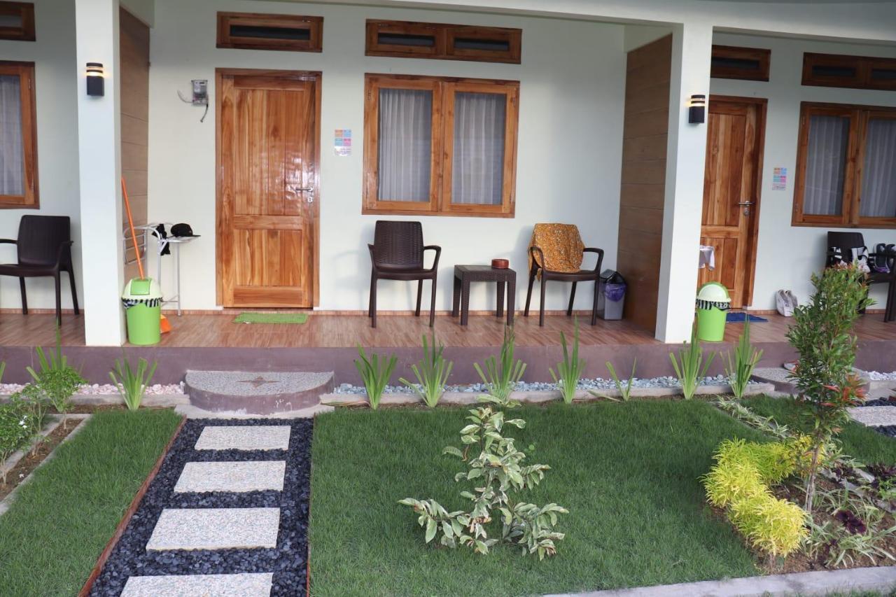 Room 212 Kuta  Εξωτερικό φωτογραφία